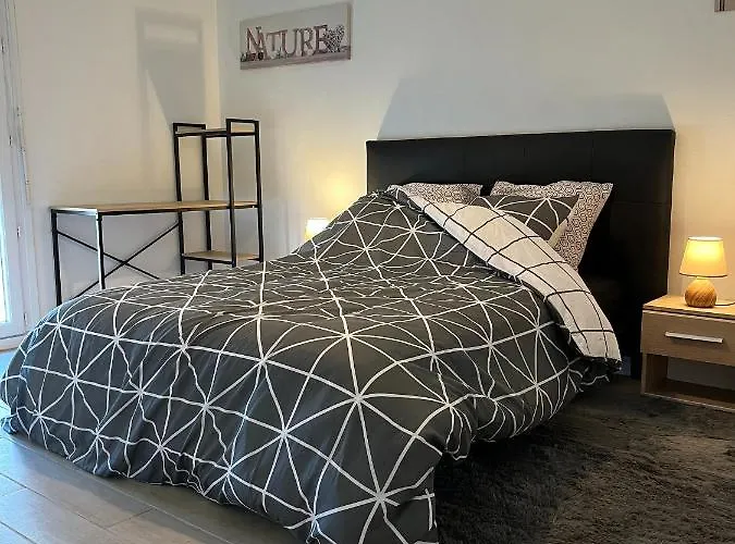 Le Vendeen 3 Le Comte Apartamento *